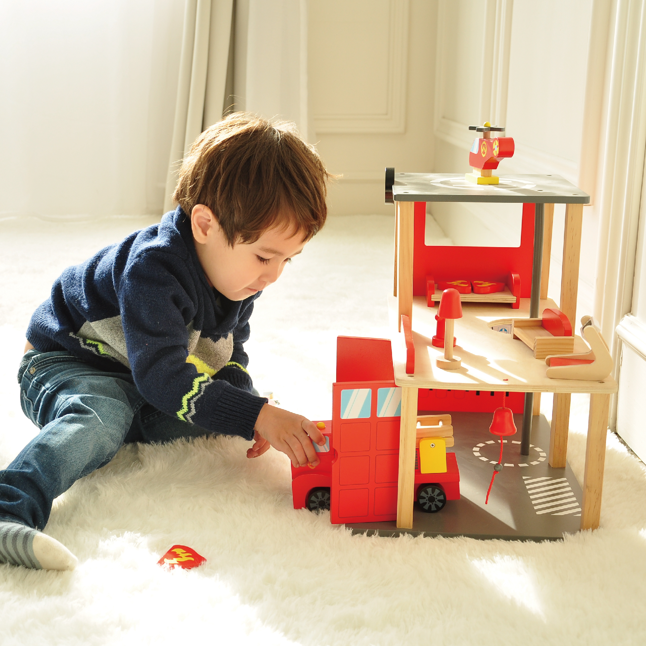 Best Selling Children Wooden Fire Station Building Toy City Fire Man Pretending Toy - Image 4