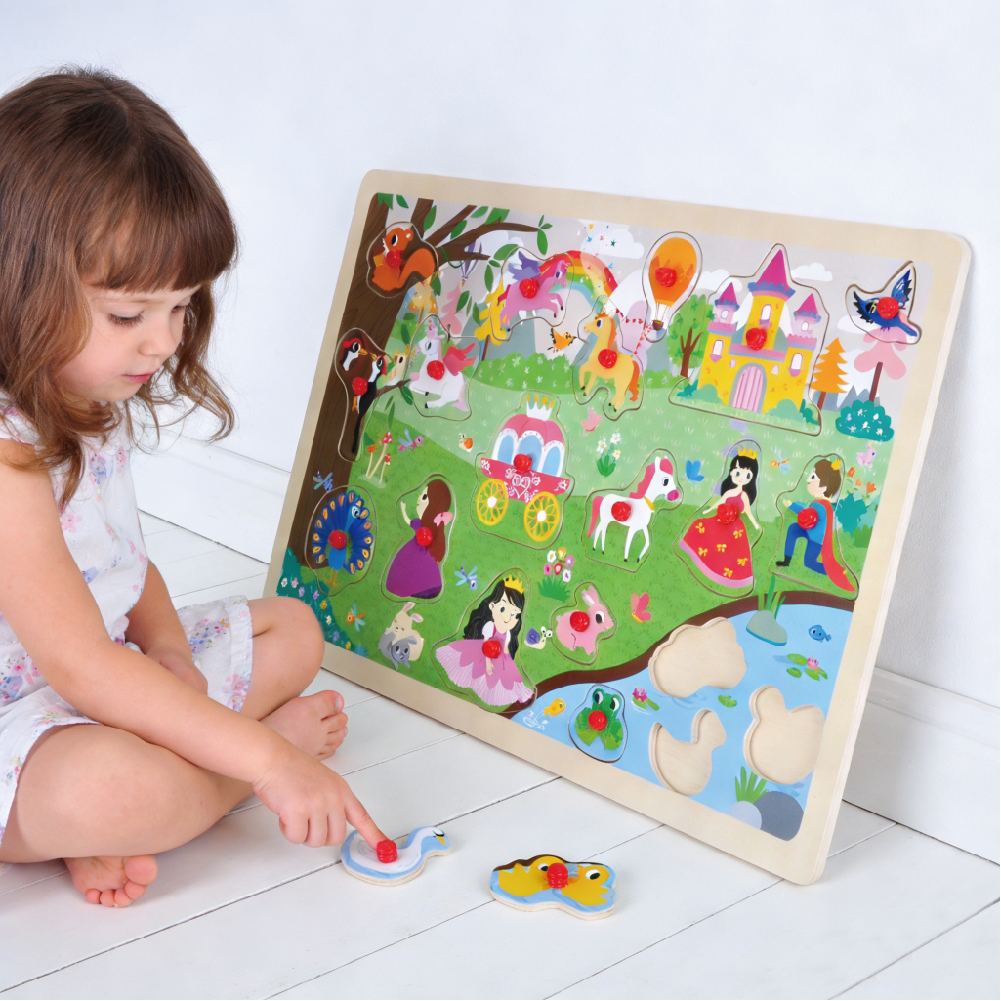 Wooden castle hand grip board puzzle Wooden 3D puzzle peg puzzle Montessori game toys